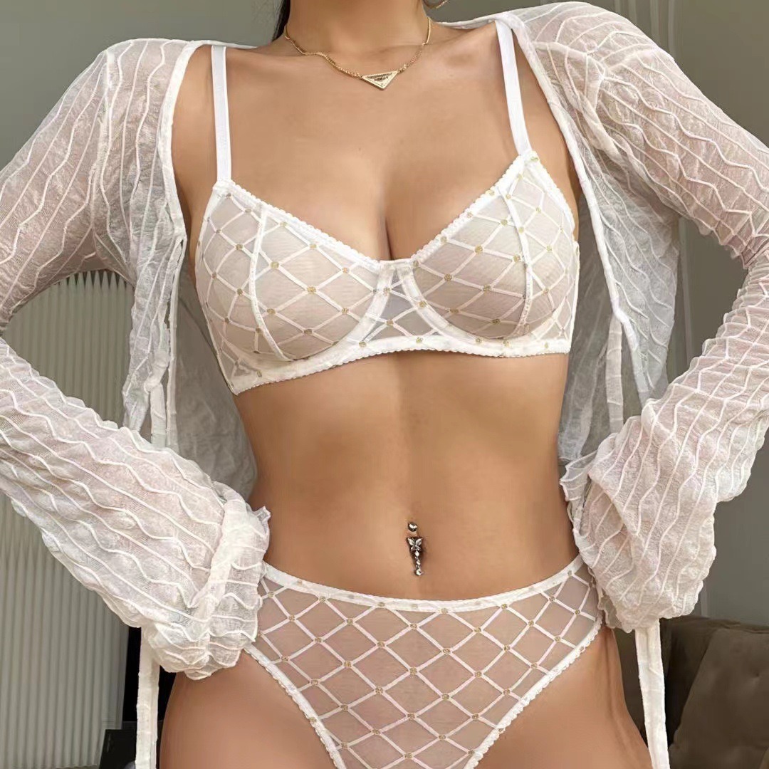 Komplet buduarowy Alabaster Lattice – Studded Mesh Set 87434c0861abfdbe0919a6b182673c40